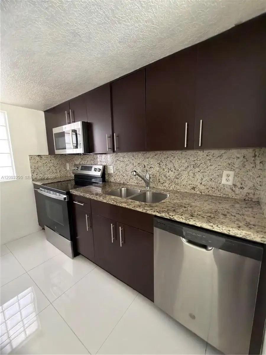 695 SW 11th St # 204, Miami FL 33129 photo 4