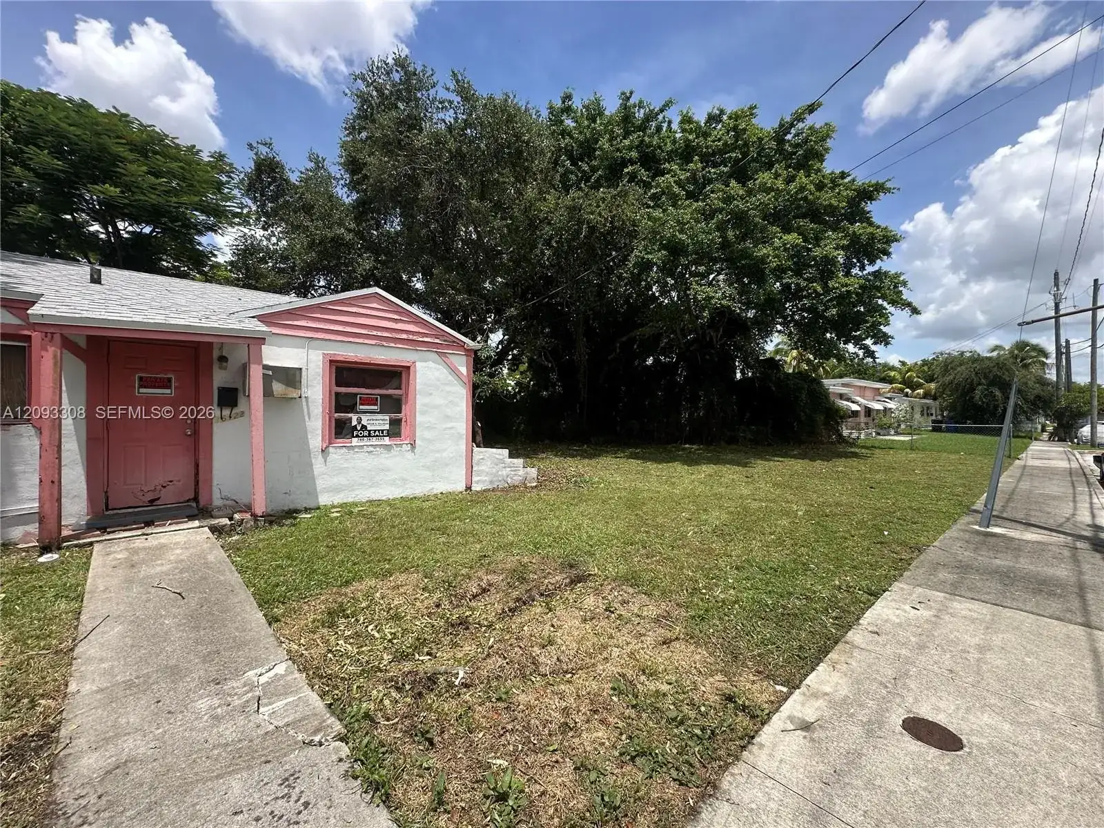 16122 NE 18th Ct, North Miami Beach FL 33162 photo 3