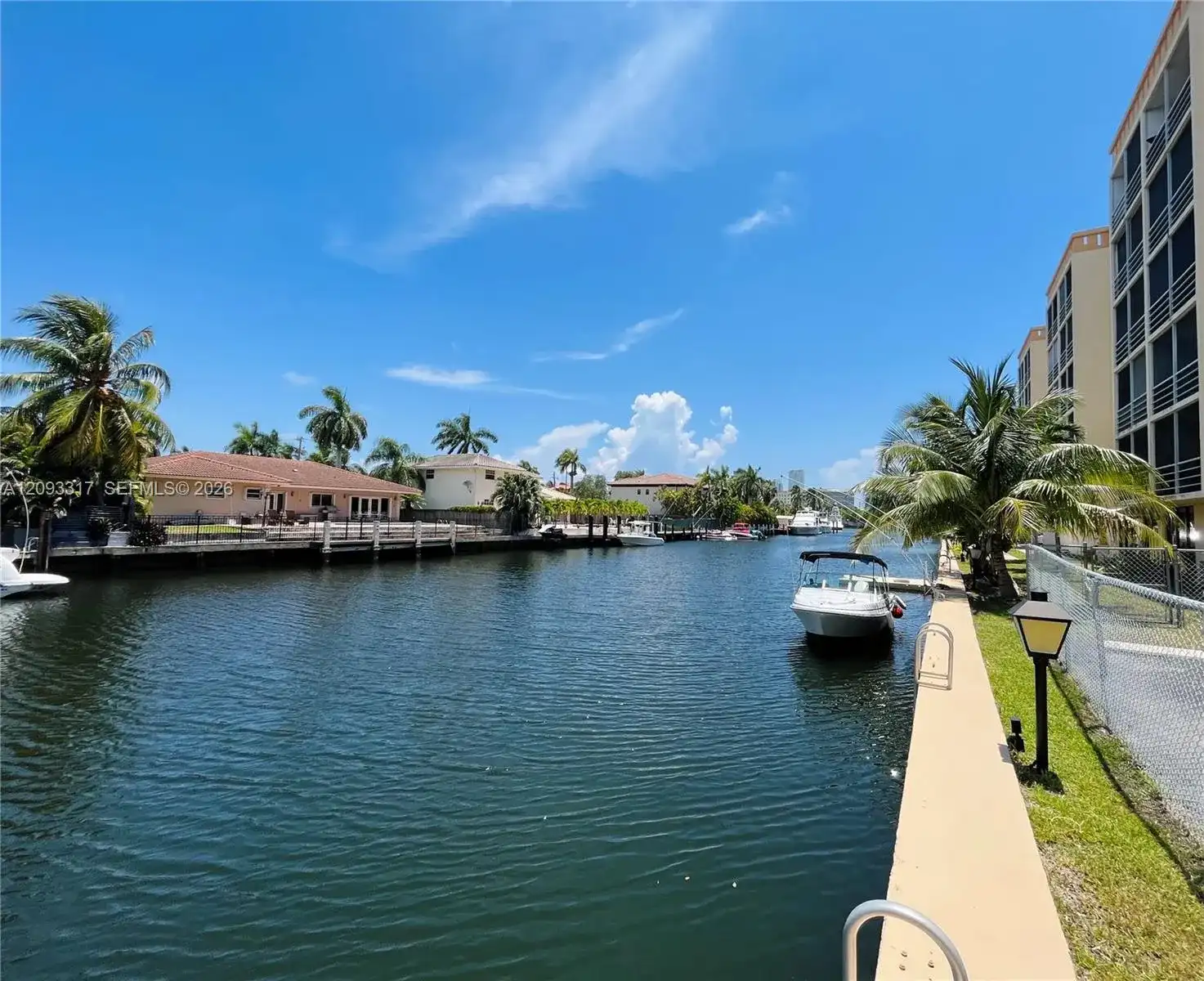 2935 NE 163rd St # 5P, North Miami Beach FL 33160