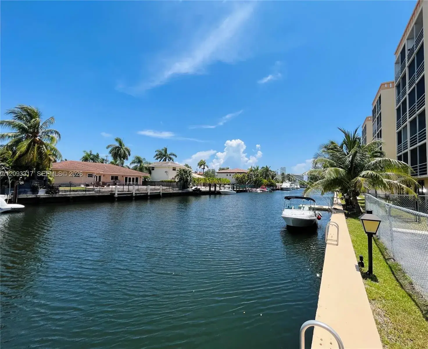 2935 NE 163rd St # 5P, North Miami Beach FL 33160