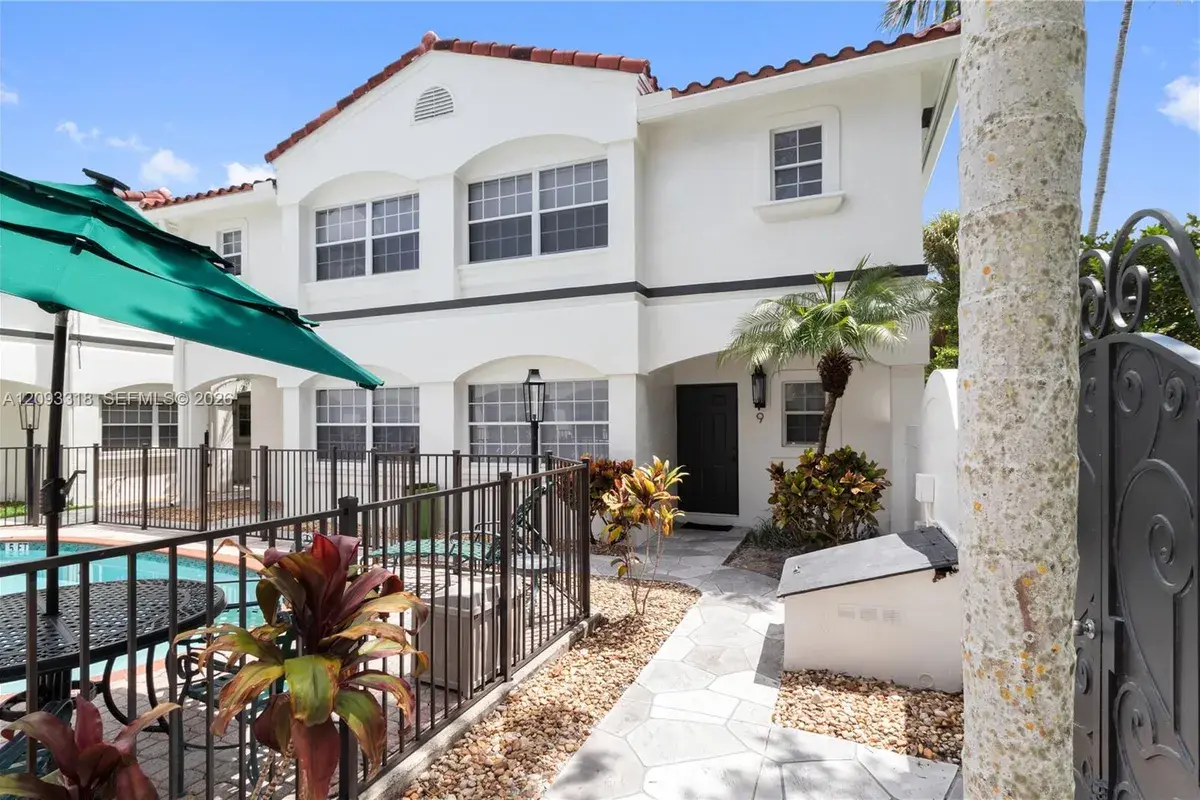 801 NE 1st St # 9, Fort Lauderdale FL 33301