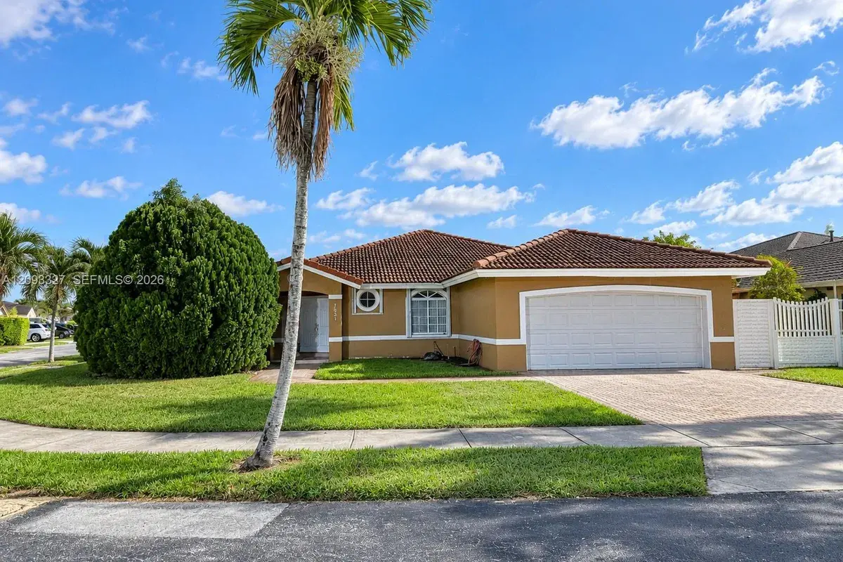 7851 SW 163rd Pl, Miami FL 33193