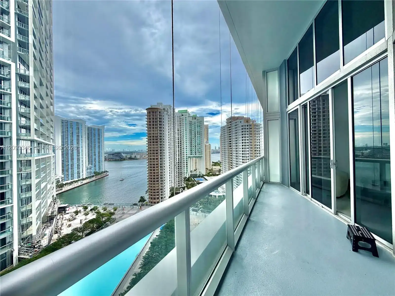 495 Brickell Ave # 2206, Miami FL 33131