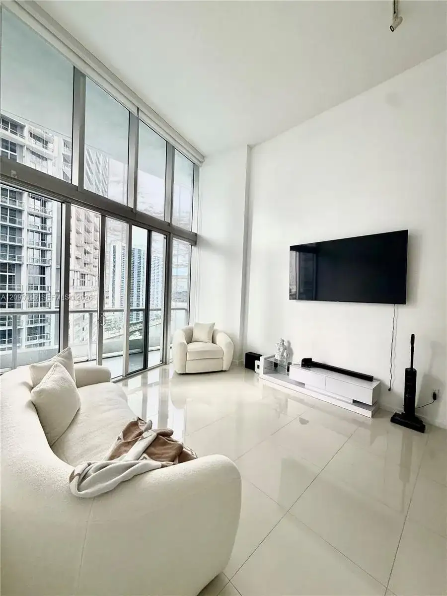 495 Brickell Ave # 2206, Miami FL 33131 photo 2