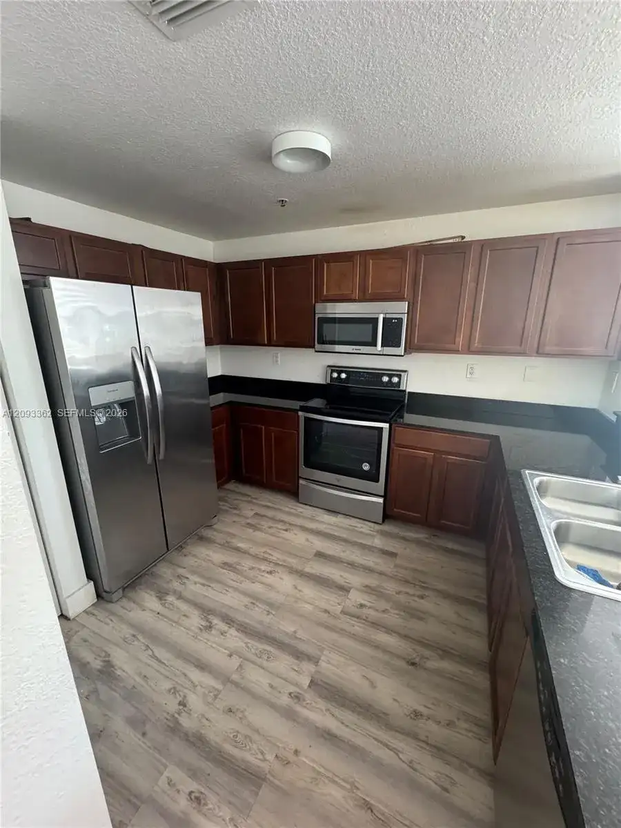 8833 NW 107th Ct # 101, Doral FL 33178 photo 3