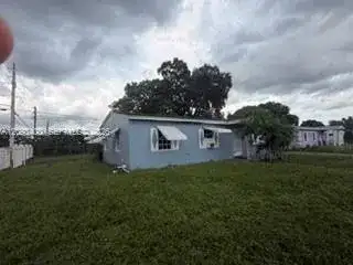 16000 NW 17th Ct, Miami Gardens FL 33054 photo 2