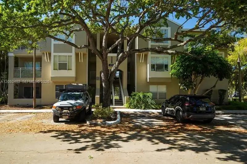 1745 Palm Cove Blvd # 108, Delray Beach FL 33445