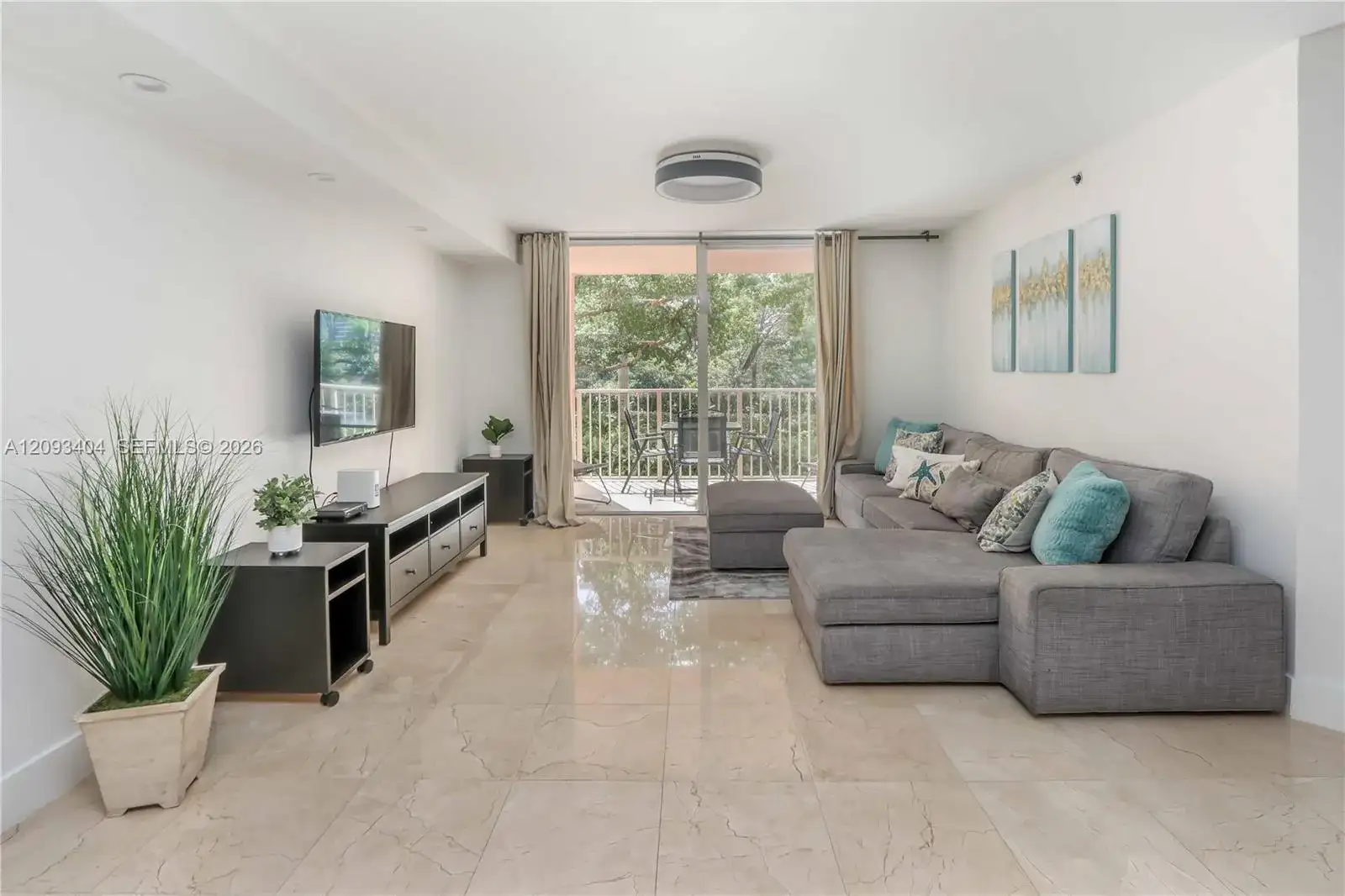 19555 E Country Club Dr # 8202, Aventura FL 33180 photo 2