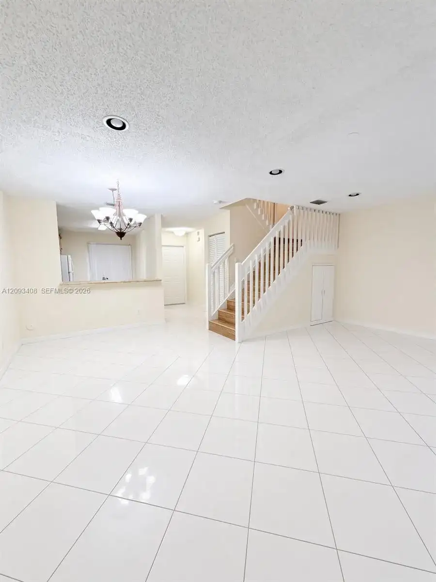 20844 NW 2nd St, Pembroke Pines FL 33029 photo 5