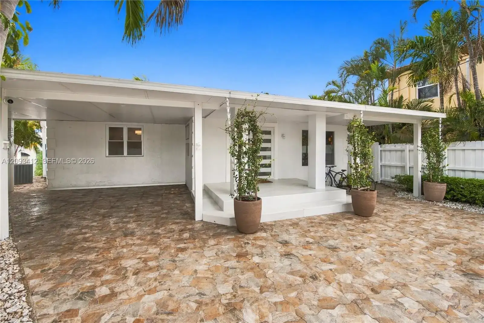 8533 Crespi Blvd, Miami Beach FL 33141 photo 4