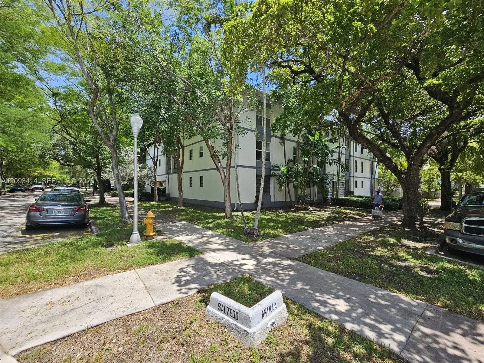 235 Antilla Ave # 1, Coral Gables FL 33134 photo 2