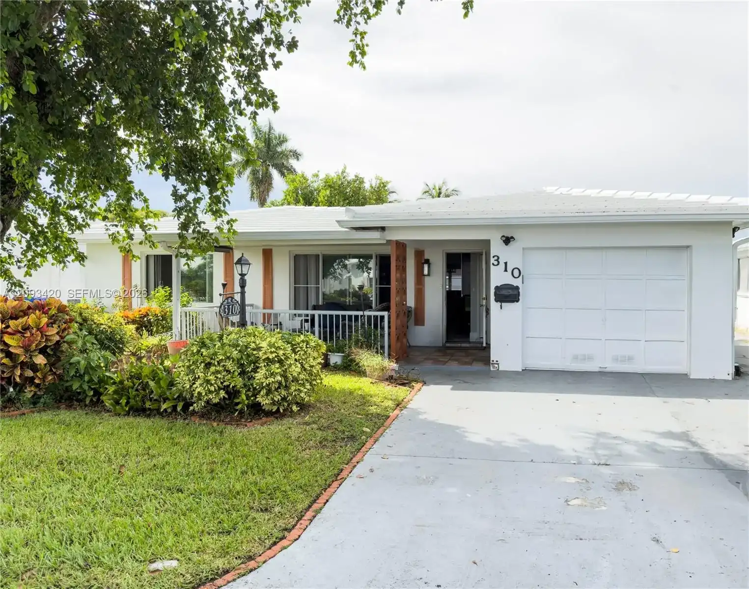 310 NW 25th Ct, Pompano Beach FL 33064