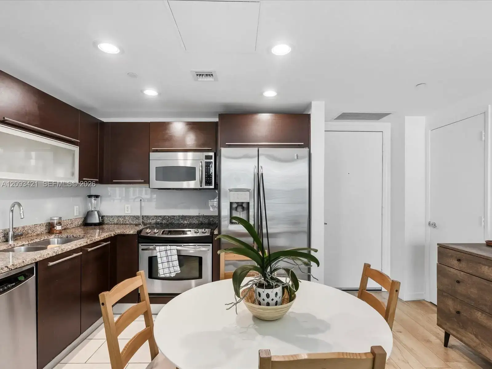 950 Brickell Bay Dr # 1208, Miami FL 33131 photo 3