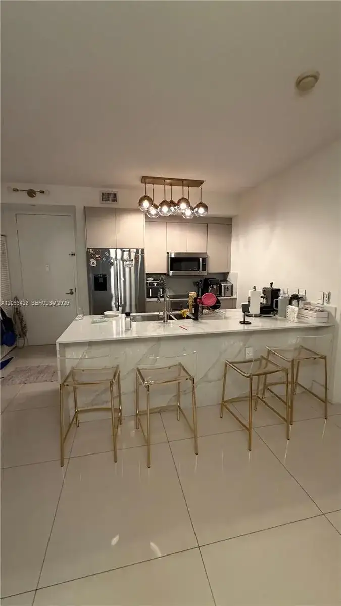 79 SW 12th St, Miami FL 33130 photo 5