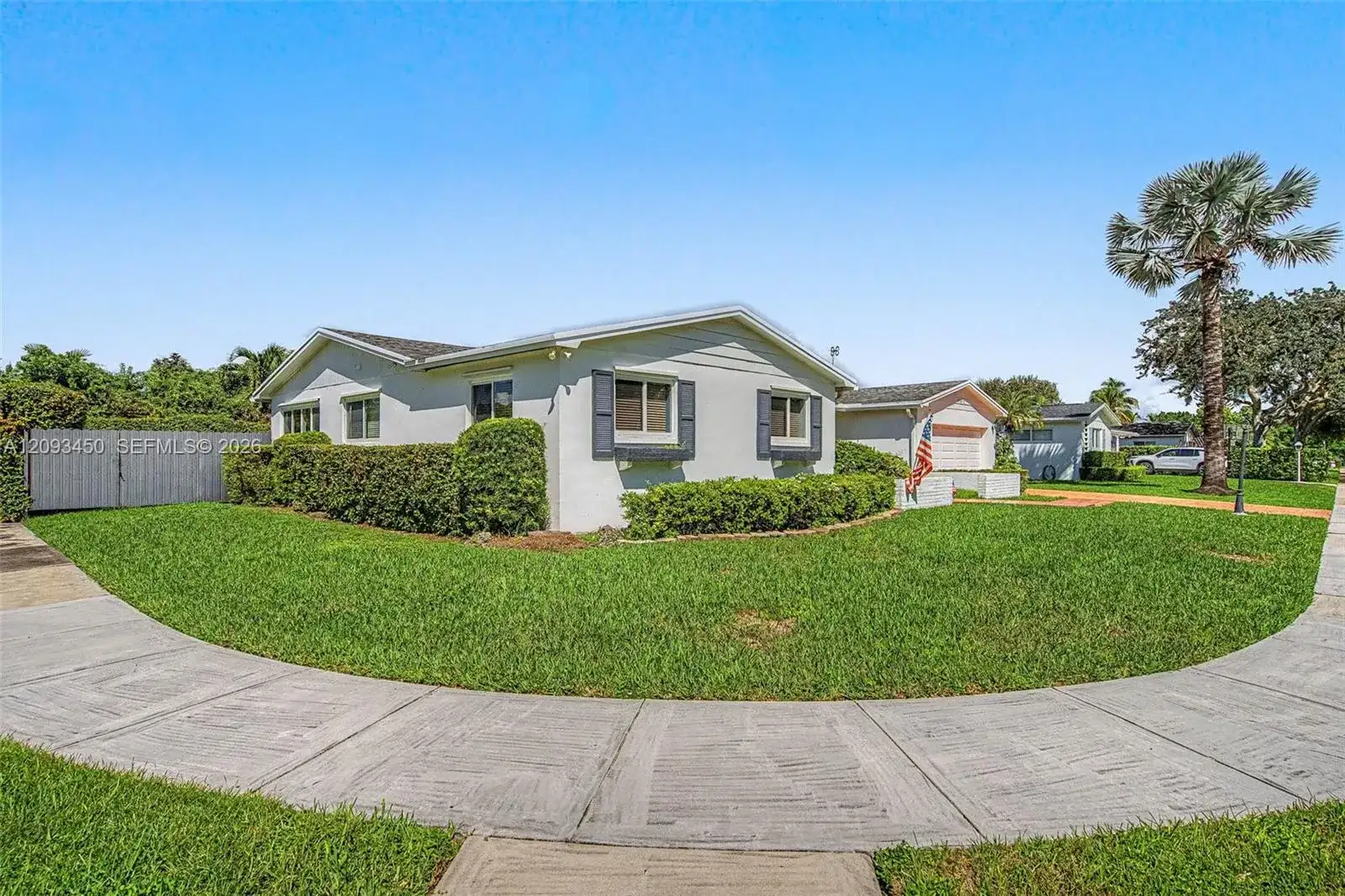 10190 SW 99th Ave, Miami FL 33176 photo 2