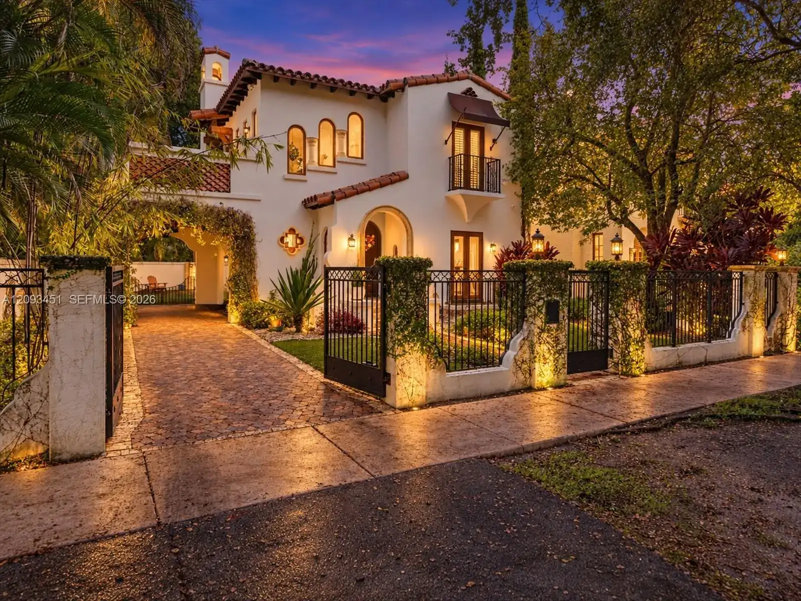 421 Sarto Ave, Coral Gables FL 33134 photo 4
