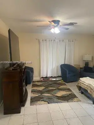 5917 Pierce St # 5919, Hollywood FL 33021