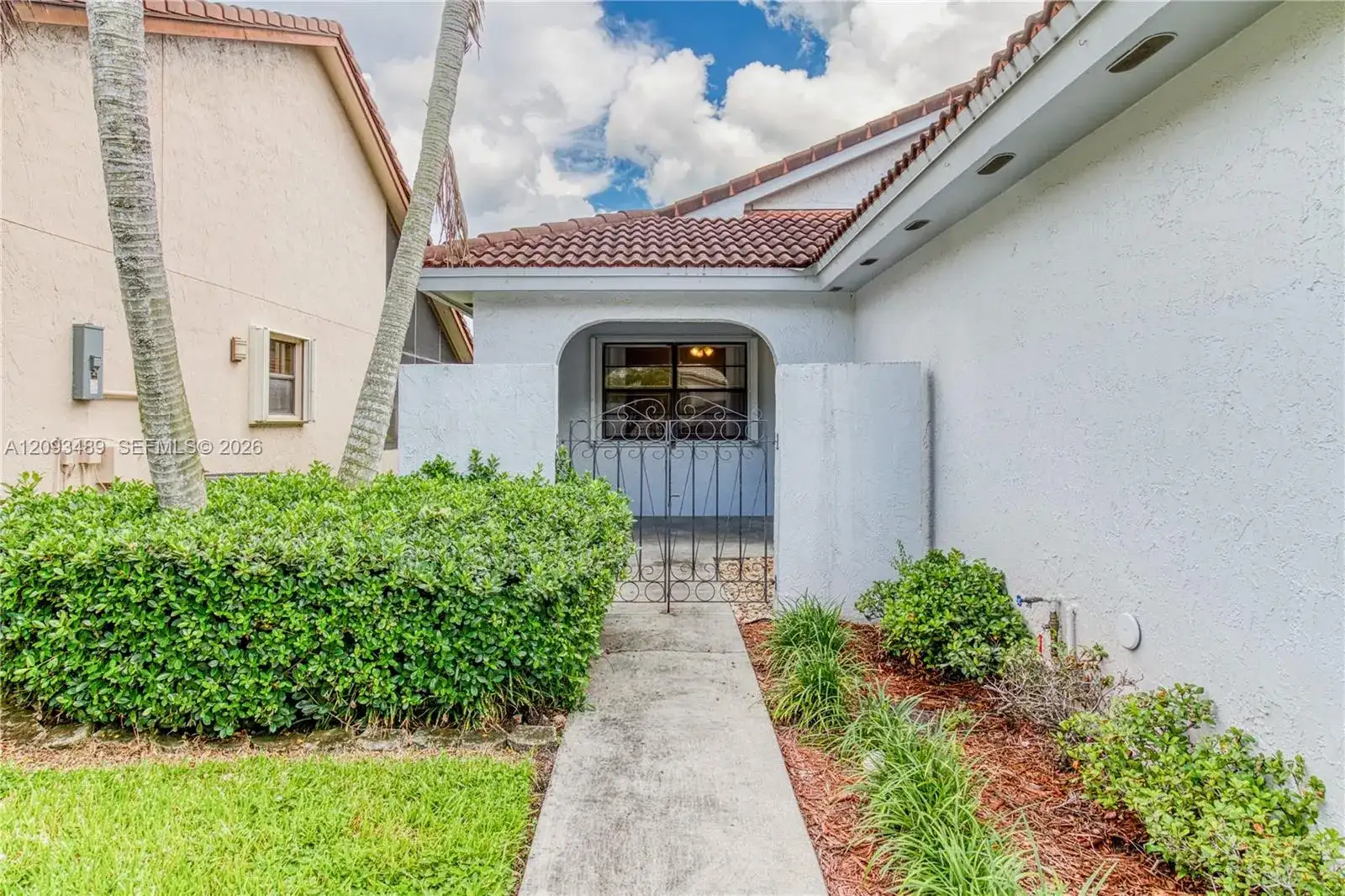 2156 Baton Rouge, Weston FL 33326 photo 3
