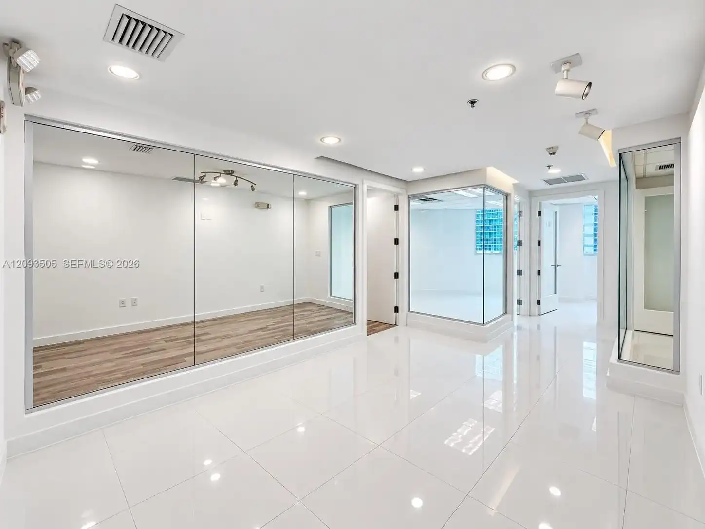 40 SW 13th St # 505, Miami FL 33130