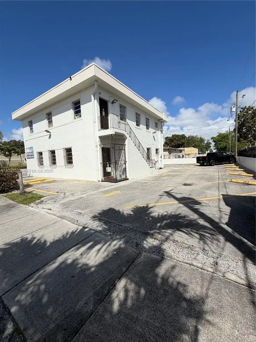 1933 SW 27th Ave, Miami FL 33145 photo 5