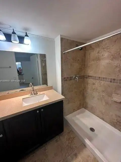 911 NE 209th Ter # 27, Miami FL 33179 photo 5