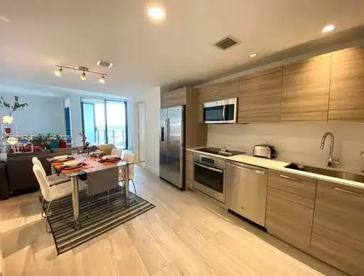 121 NE 34th St # 1714, Miami FL 33137