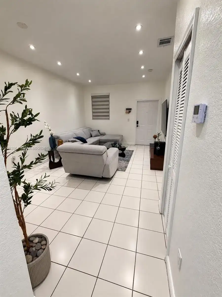 7050 NW 177th St # 11, Hialeah FL 33015 photo 5