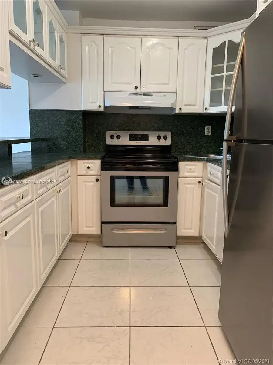 1325 W 68th St # 514, Hialeah FL 33014 photo 5