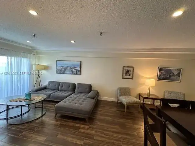 201 180th Dr # 306, Sunny Isles Beach FL 33160 photo 2