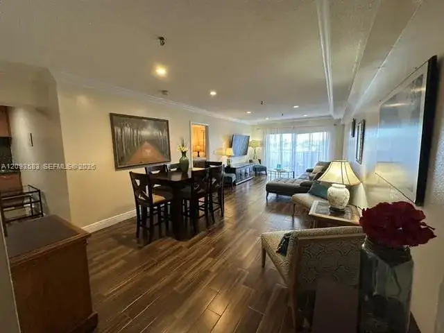 201 180th Dr # 306, Sunny Isles Beach FL 33160 photo 3