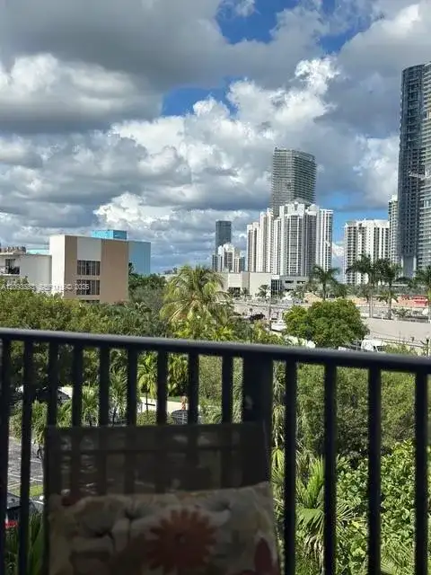 201 180th Dr # 306, Sunny Isles Beach FL 33160 photo 5