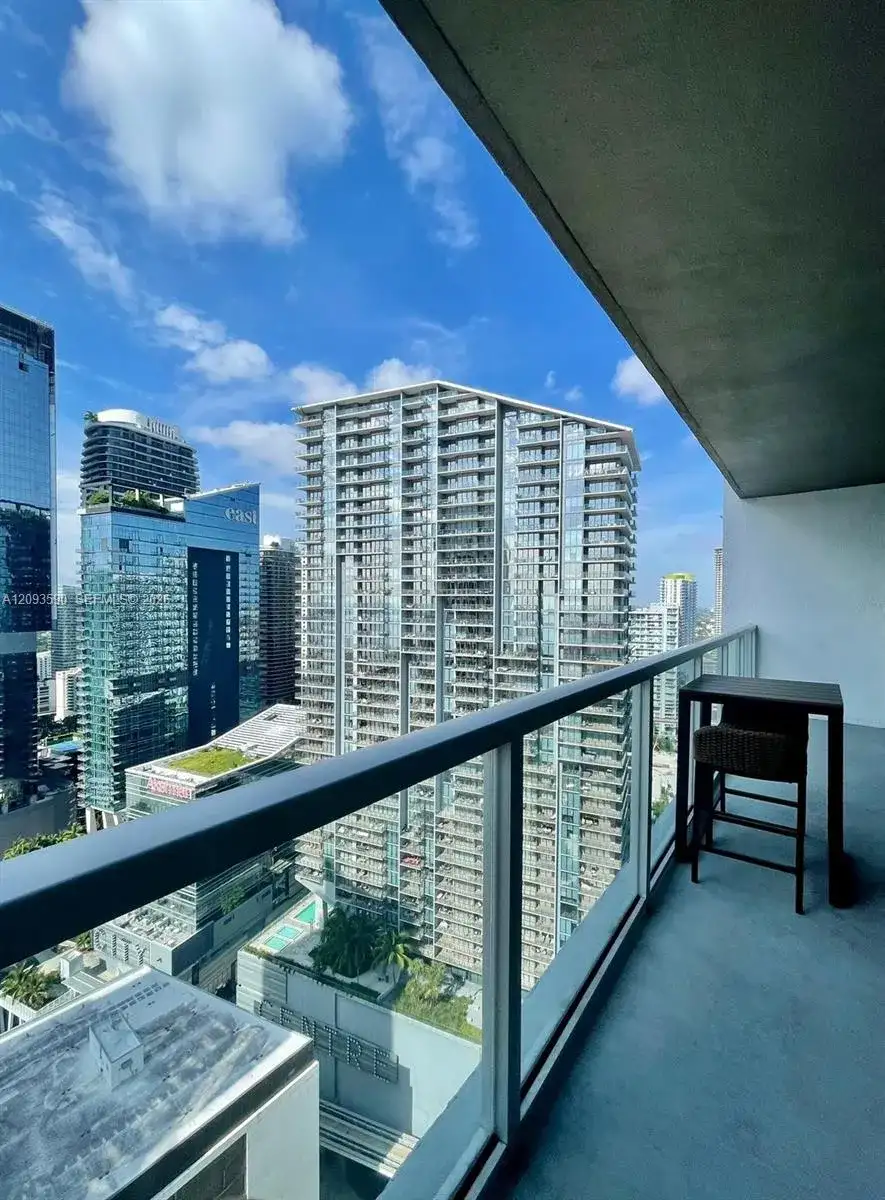 55 SE 6th St # 1902, Miami FL 33131 photo 4