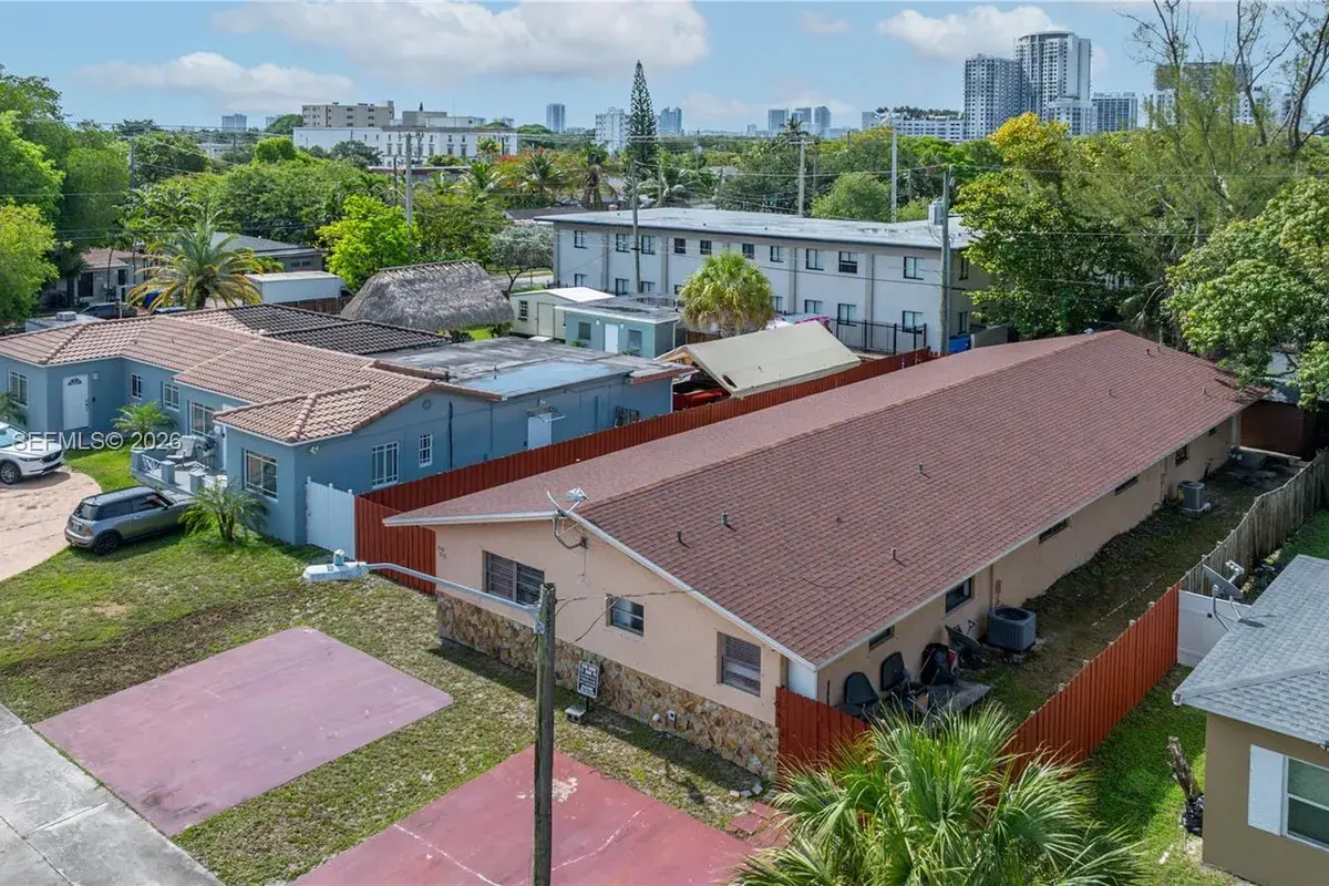 1916 - 1918 Grant Street, Hollywood FL 33020