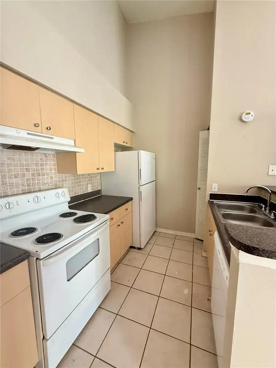 4115 San Marino Blvd # 202, West Palm Beach FL 33409 photo 4