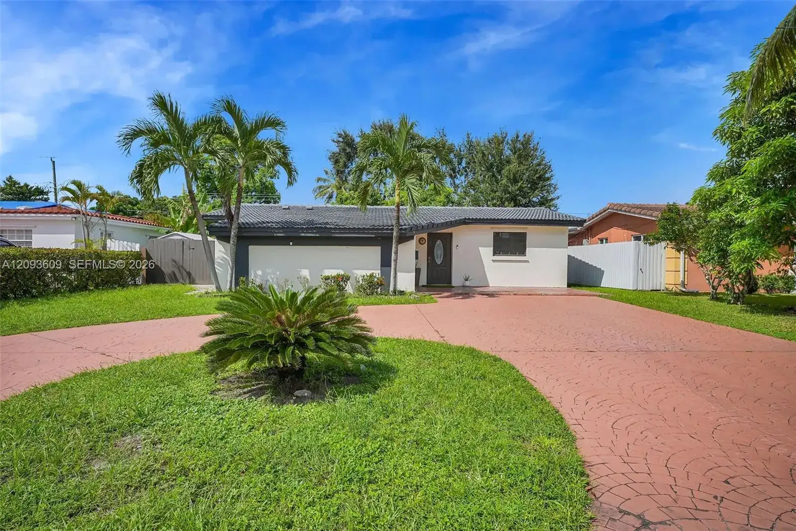 7767 Normandy St, Miramar FL 33023 photo 2