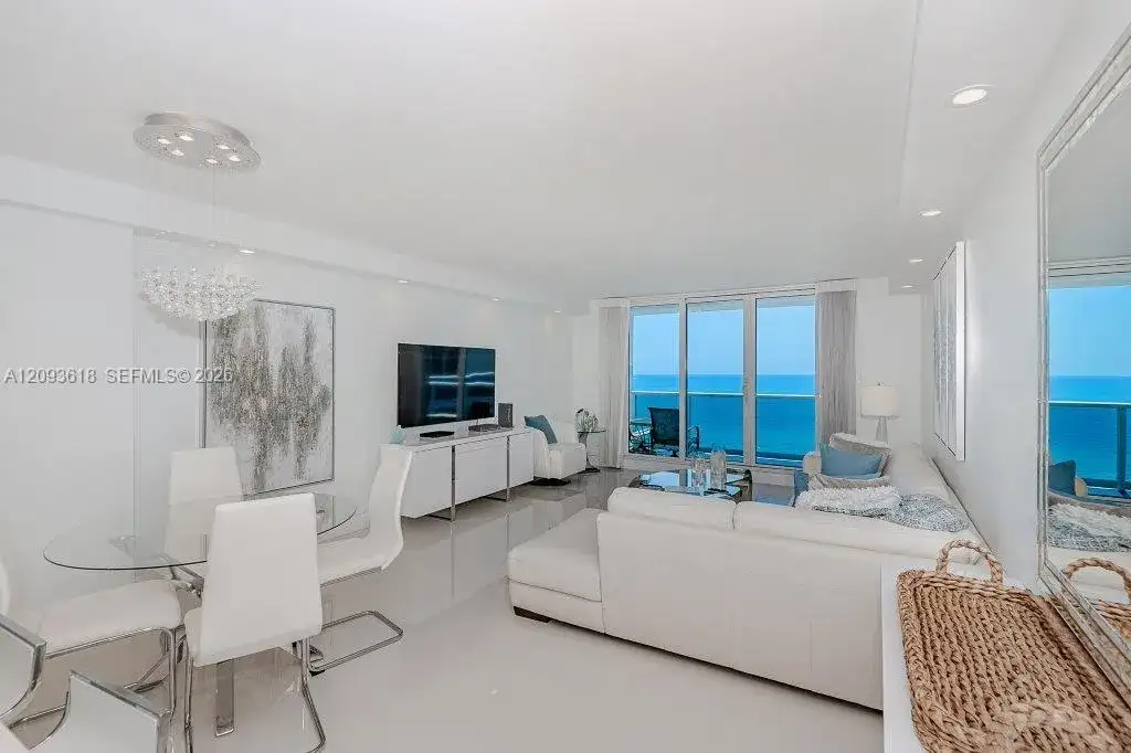 2301 Collins Ave # 1424, Miami Beach FL 33139 photo 2