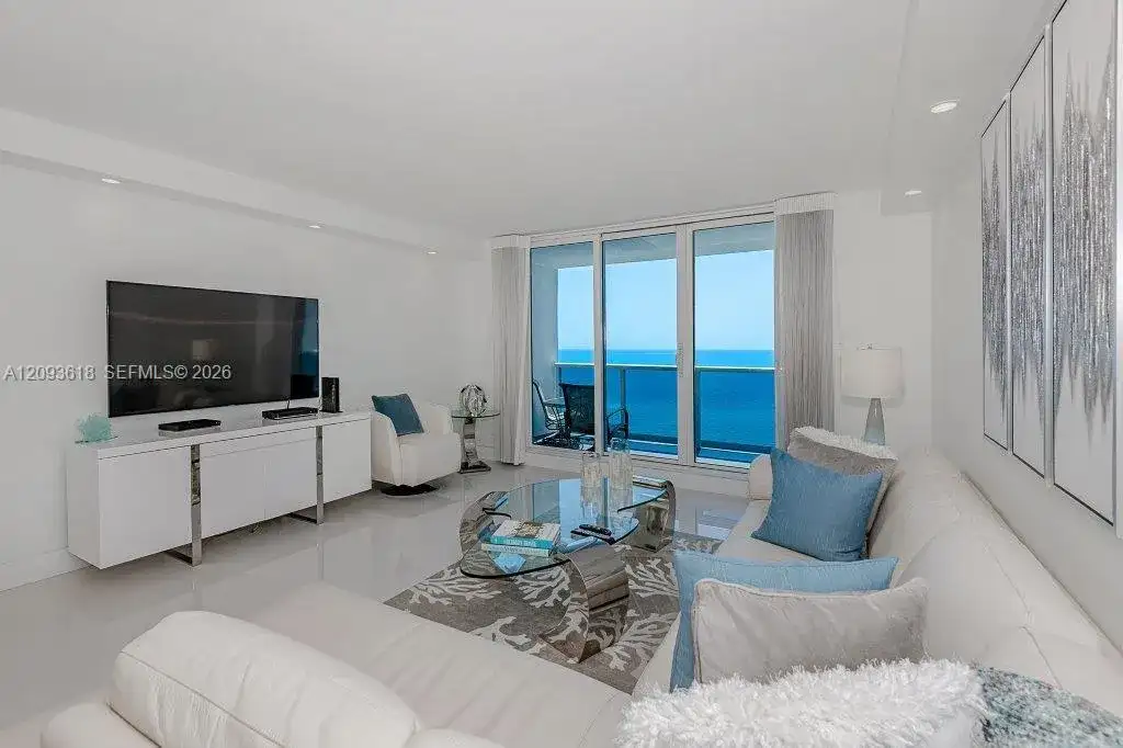 2301 Collins Ave # 1424, Miami Beach FL 33139 photo 4