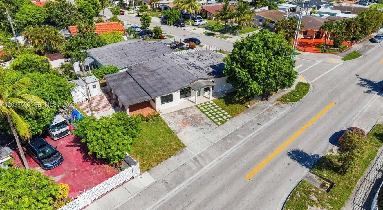 191 SE 6th Ave, Hialeah FL 33010 photo 4
