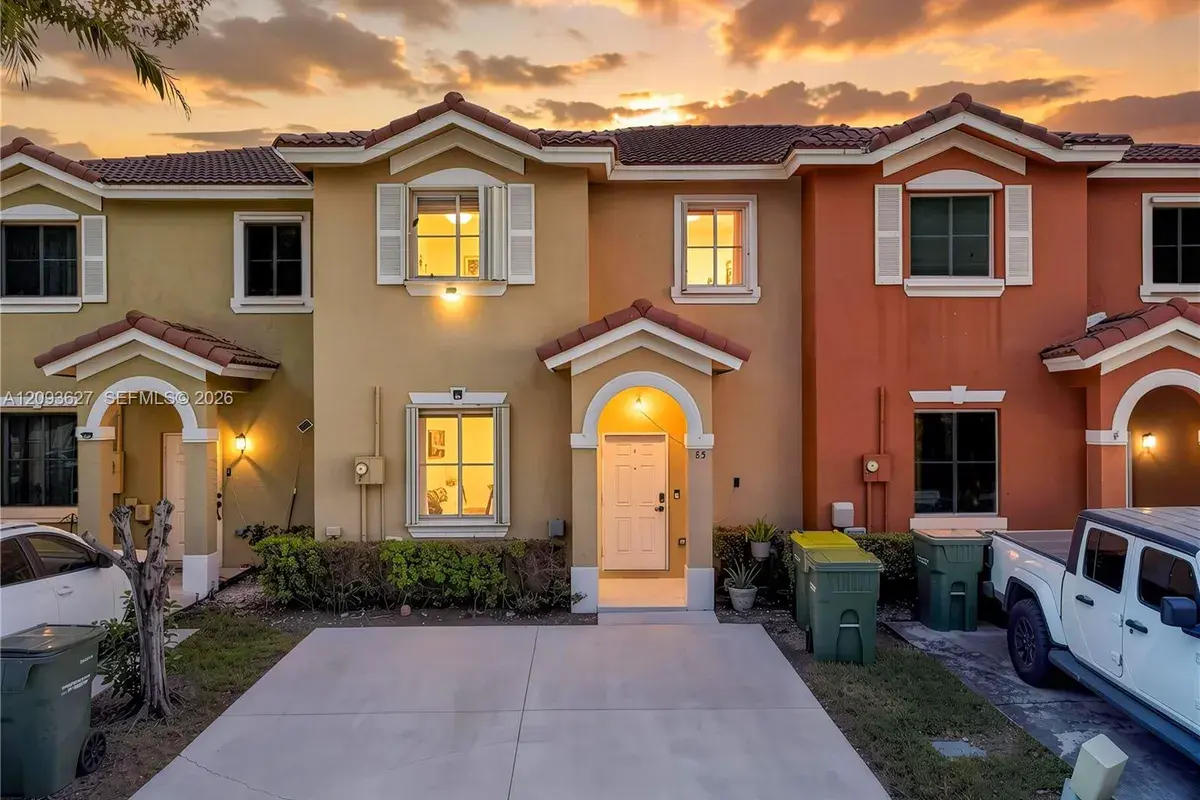85 SW 15th Ter, Homestead FL 33030