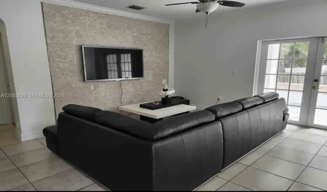 16231 NW 84th Ct, Miami Lakes FL 33016 photo 5