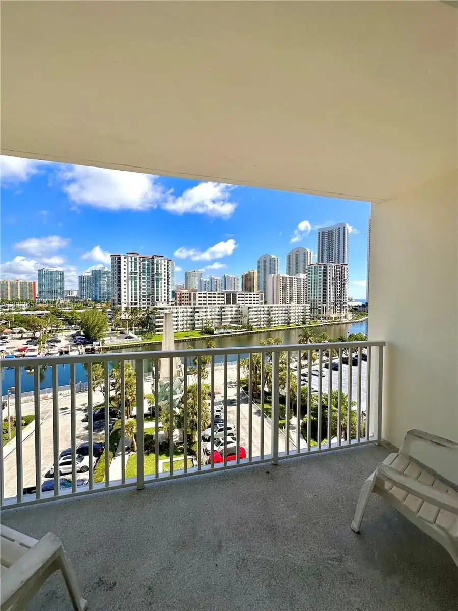 300 Bayview Dr # 701, Sunny Isles Beach FL 33160 photo 2