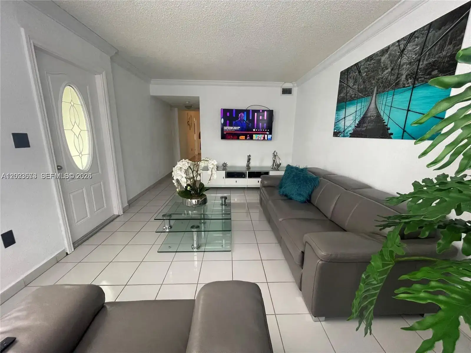 961 W 37th Ter # 30, Hialeah FL 33012 photo 2