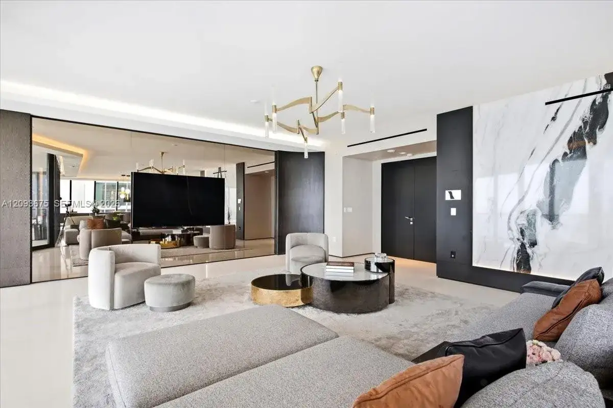 1000 Biscayne Blvd # 4102, Miami FL 33132 photo 3