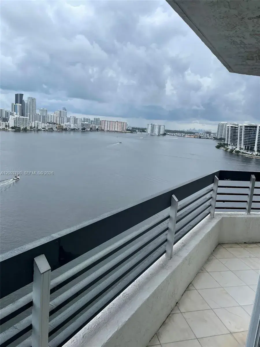 19101 NE 36th Ct # 1612, Aventura FL 33180