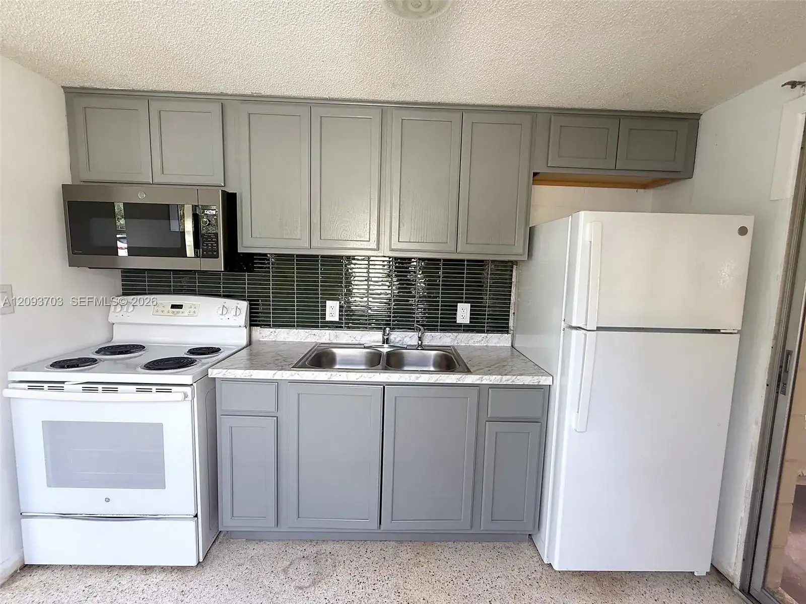 2619 Pompano Drive, Sebring FL 33870 photo 5