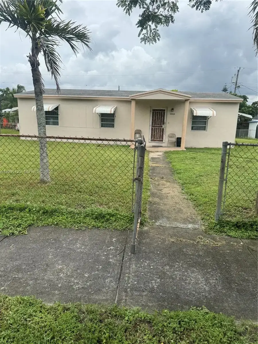 15830 NW 18th Ct, Miami Gardens FL 33054 photo 2