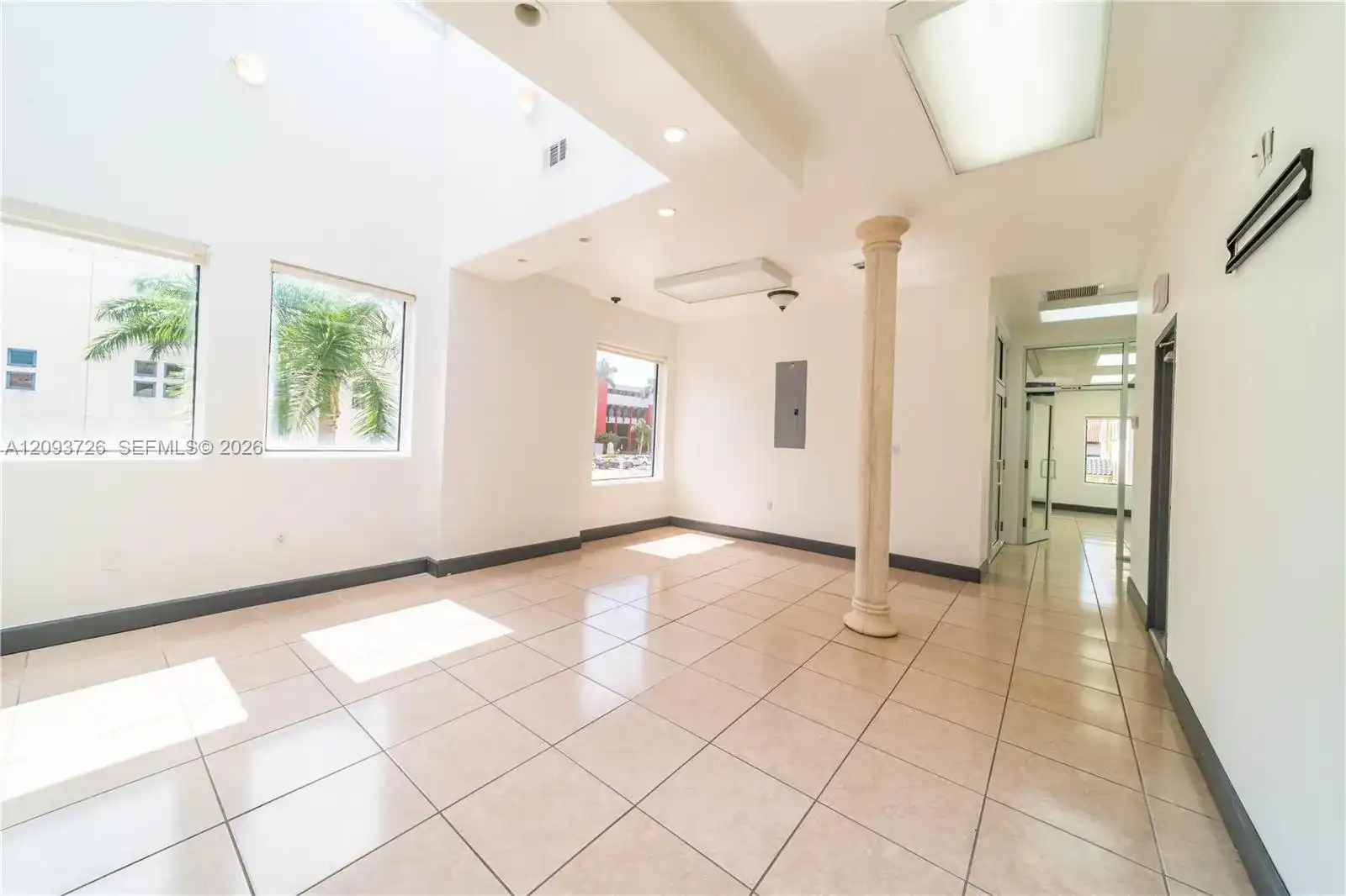 600 Palm Ave, Hialeah FL 33010
