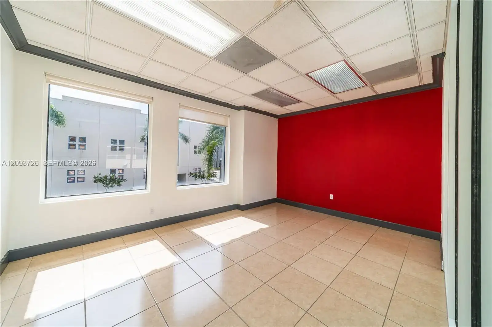 600 Palm Ave, Hialeah FL 33010 photo 4