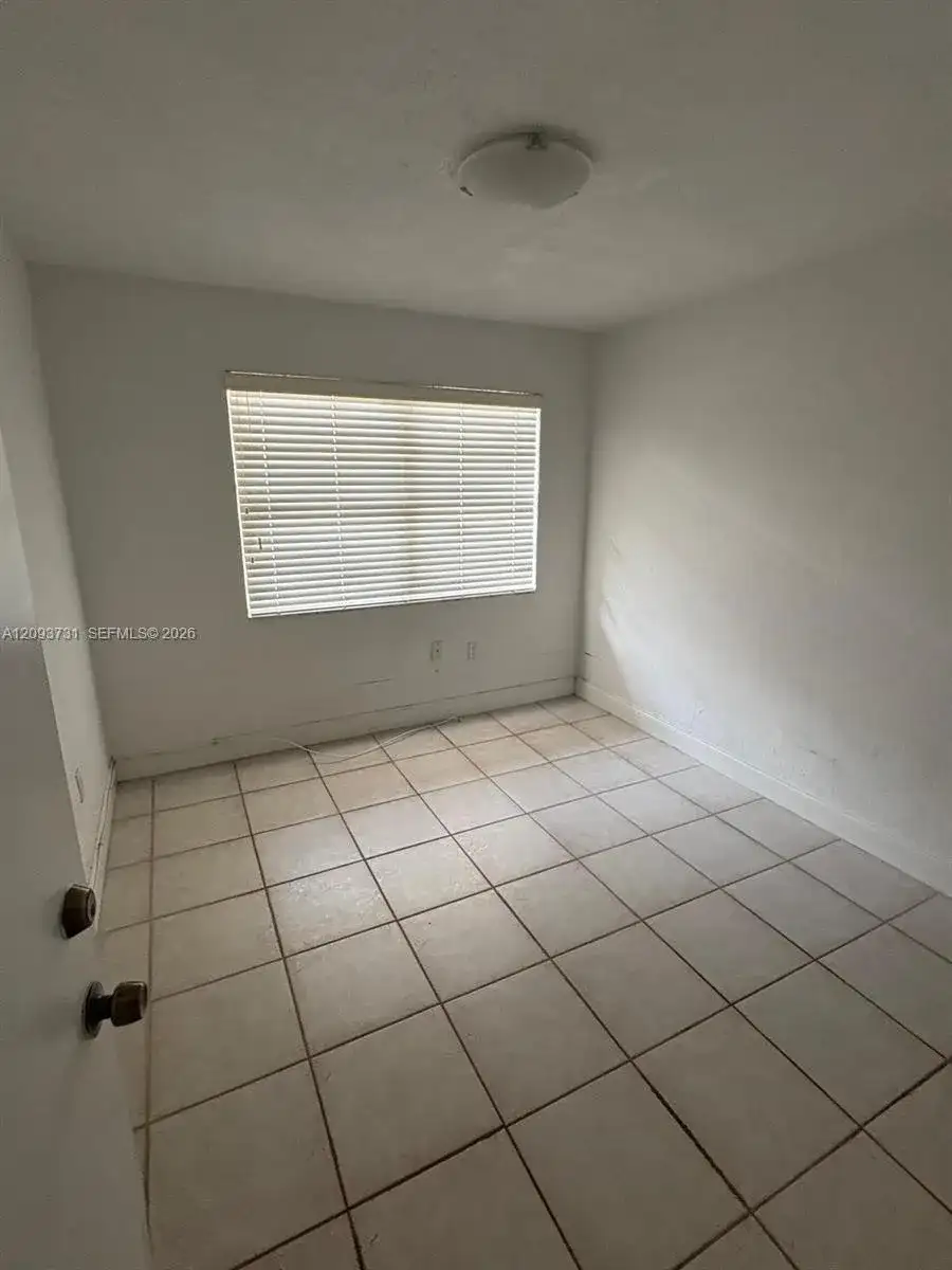 1650 S Le Jeune Rd # 104, Coral Gables FL 33134 photo 5