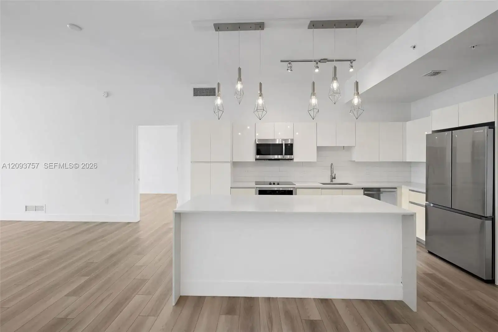 101 Diplomat Pkwy # 809, Hallandale Beach FL 33009 photo 4